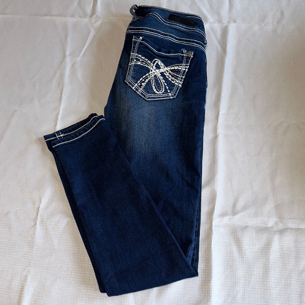 Juniors Wallflower jeans. Size 3 for $14